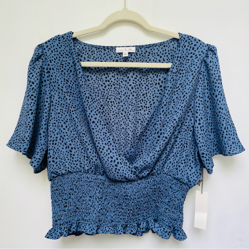 Nine Britton Blue Flutter Sleeve Smocked Crop Blouse. NWT. Size XL.